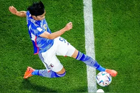 1.88毫米！日本队第2球压线未出界，恩里克不服：VAR看这么久有古怪图片