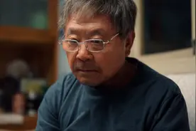 从东北笑星到“内娱影帝”，凭借“小人物”爆红全网，61岁，范伟终于不装了……图片