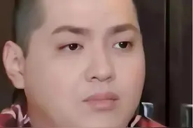 吴亦凡狱中生活后续，发福到认不出来，当上“班长”仍坚持写歌图片