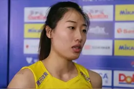 女排国手刘晏含，留洋海外，受伤处于恢复期，被通知更换外援了图片