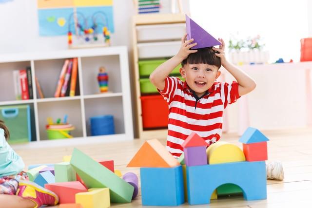 儿童玩具该怎么选呢？今天让我来分享一下，玩具选择的重要性