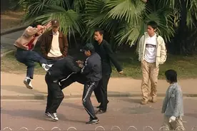 在社会上行走，这几种人千万不要惹图片
