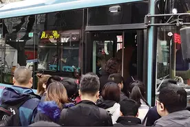 各地好消息传来，乘坐免费公交有何调整？来看看，关乎老人利益！图片