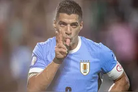 梅西和内马尔致敬苏亚雷斯图片