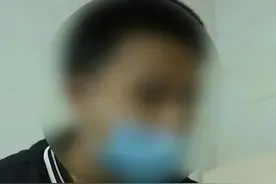 皮带抽到下跪？16岁学生疑遭校园霸凌，浑身是伤，学校回应图片