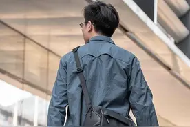 50元~1500元男士通勤斜挎单肩包推荐，十二款热度超高款式图片