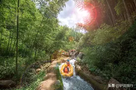 浙江安吉仙龙峡漂流：18图，看着就清凉的湿身瞬间图片