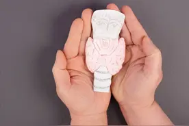 今天跟大家聊聊：甲减和甲亢哪个更折磨人?哪种身体健康危害性大?图片