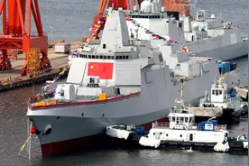 再次刷新历史，10艘战斗舰艇今年下水，中国海军主力舰队持续扩编图片