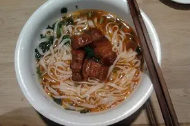 经常吃面条，对身体到底是好是坏？3种面条尽量少吃，小心生病图片
