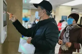 中老年人得了脑萎缩怎么办？正确使用这3种药物，能改善大脑代谢图片