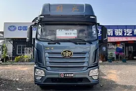 高顶双卧+锡柴6缸机！解放JK6实力诠释6米8车型该有的样子图片