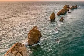 蔚蓝海，思绪的海。可能他就想那海，来不及说再见就再也不见图片