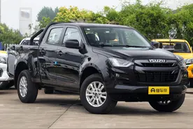 新车 | 2.5T柴油机+6AT 新一代五十铃铃拓到店实拍 现款11.18万元起售图片