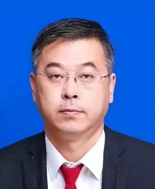 突发！6月21日，湖南省又有漂亮“母老虎”被查，各省共计4人落马