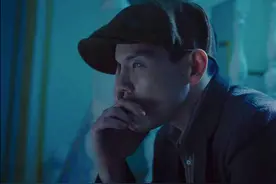 向佐委屈诉苦：我当时在思考，是导演觉得不错，把镜头推到面前来图片