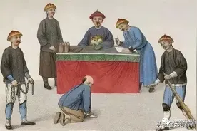 引发争议的“恢复民跪官制度”，你们成功的被标题党带偏了图片