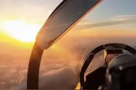 人民空军，生日快乐！图片