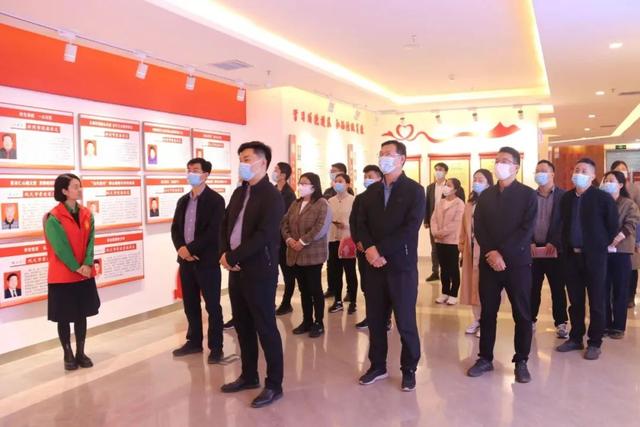 ������ʵ������ί�������������֯��չ��ѧϰ��ʮ�� �����̵���������