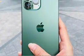 苹果新出的苍岭绿怎么样？真机颜值很高，入手后很惊艳图片