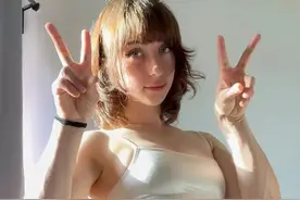 妹子神还原JOJO走红！八块腹肌的金刚芭比…粉丝：姐姐给个机会图片