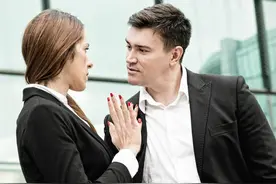 面对性骚扰，我们该怎么办？图片