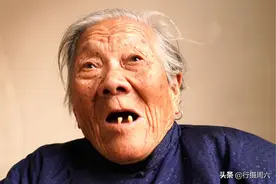 百岁老人生活习惯很有意思，平生有2个爱好，看她喜欢干啥图片