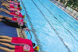 “32名游泳教练被拖欠65万劳务费”！陵水有关部门：已拨付287万元到相关学校图片