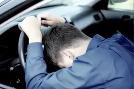 高速上，为什么有的人能开800公里都没事，有的人200公里就累倒？图片