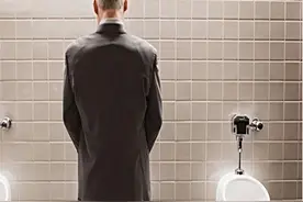 憋尿憋久膀胱会不会炸？原来经常憋尿，会对身体造成这么多危害图片