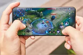 曾经CF、LOL端游火遍大江南北，为什么现在大家都更喜欢玩手游？图片