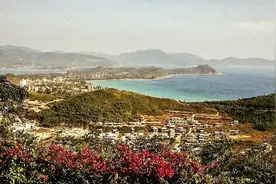 90年代海南三亚，当时三亚还只是一个边境小镇，房价非常便宜图片
