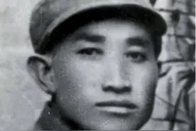 1947年陈赓麾下第一猛将牺牲，周希汉失声痛哭，6000士兵为他抬棺图片