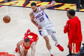 西蒙斯一直说自己有病，现在我终于信了图片