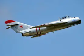 一手好牌被打烂，米高扬到底是怎么把中国市场，输给苏霍伊的？图片