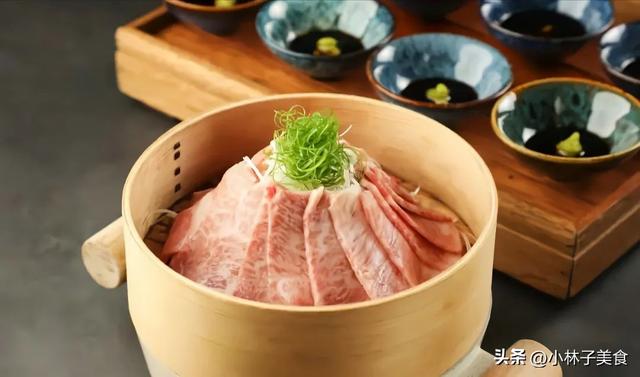 松茸花胶炖牛尾 2026年松茸花胶炖牛尾汤的做法