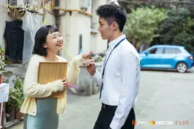 《没有工作的一年》渣男求复合，暖男求温暖，她会如何选择？图片