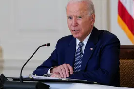 近万美军抵达波兰后，白俄总统卢卡申科的专机，目的地选在了北京图片