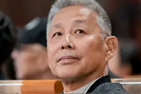 金鸡奖后台上，江湖地位、人情冷暖，在陈道明身上体现得淋漓尽致图片