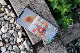华为mate60系列是骁龙8+处理器，屏幕分辨率是1.5k，依然不支持5g图片