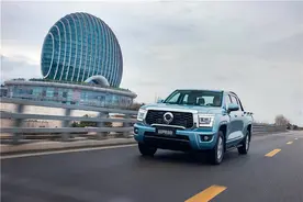 10万级柴油平底货箱皮卡，金刚炮缔造新时代创业神器图片