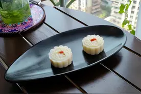 给爸妈做一个健康的月饼吧！无糖无油超简单，3岁孩子都会做图片