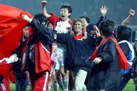 中国足球世界杯往事：连败三场一球未进竟然是20年来最高光时刻，如今有人去世，有人入狱归来图片