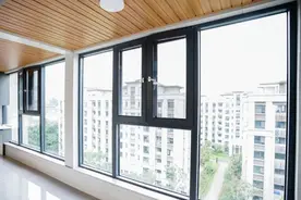 风靡一时的断桥窗，为何逐渐被人嫌弃？原因其实很简单图片