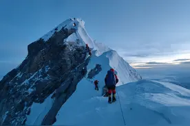 她抵达的地方，不止是8848米图片