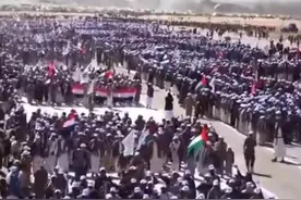 胡塞武装全民动员，数万青年报名参军，要去加沙打以色列图片