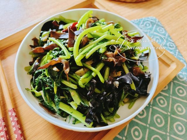 春季，可以不吃肉，这种“高钾”菜隔三差五要遛一遛，减脂助安眠