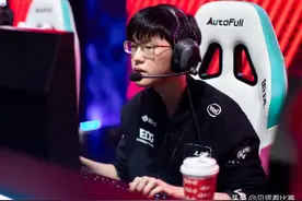 LPL全明星3大奖项出炉！jiejie成最受欢迎选手，余霜最受欢迎主持图片