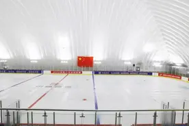 “5个100”最美系列展示最具活力体育场地——张家口康保县冰雪馆图片