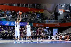 CUBA全国总决赛 | 重庆文理学院队长王俣豪上演一条龙暴扣引爆全场图片